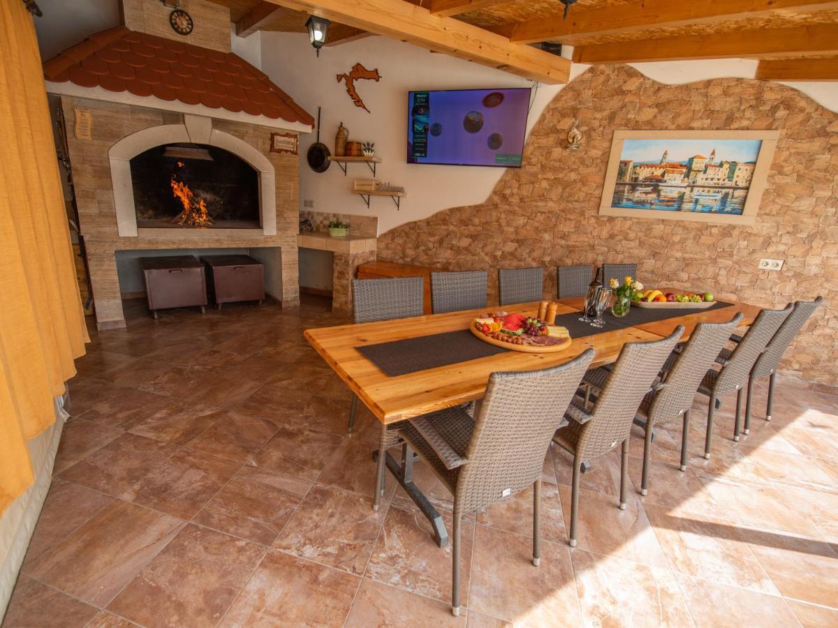 Beautiful Holiday Home "Villa Luka" Kaštel Štafilić 外观 照片