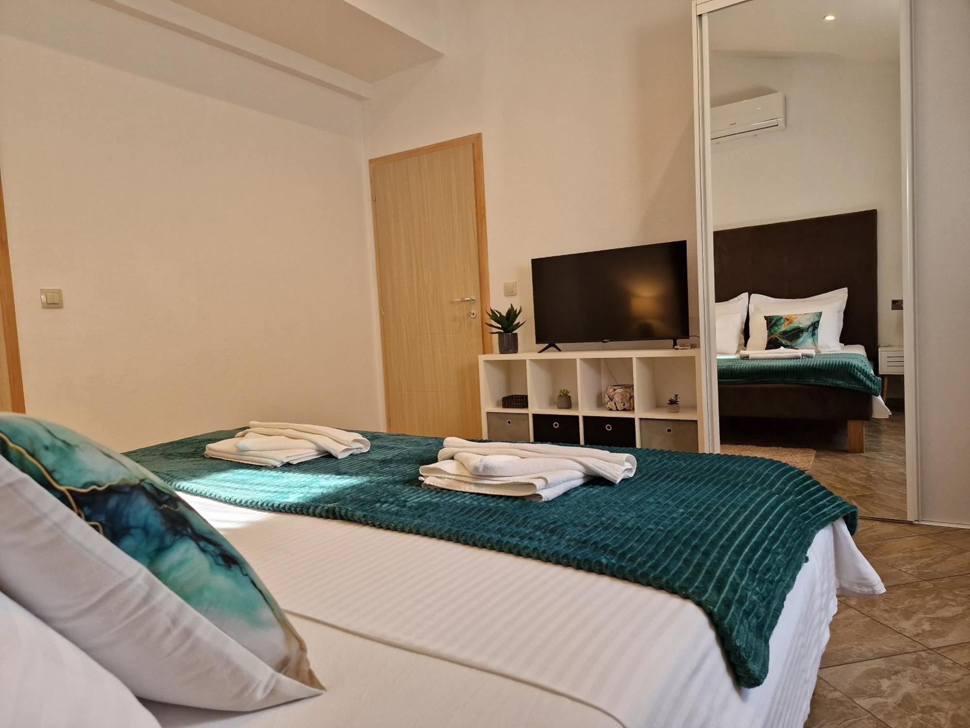 Beautiful Holiday Home "Villa Luka" Kaštel Štafilić 外观 照片