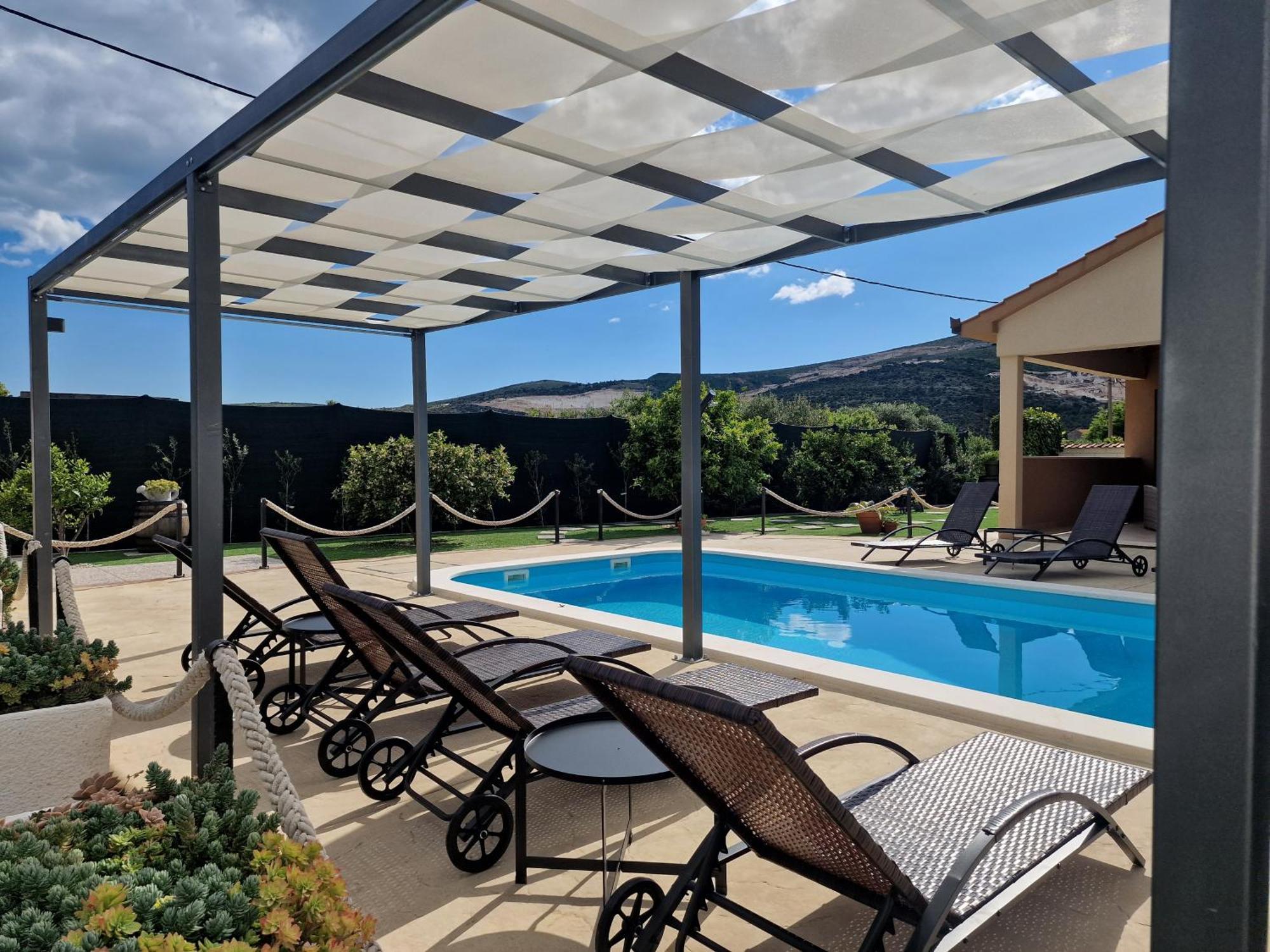 Beautiful Holiday Home "Villa Luka" Kaštel Štafilić 外观 照片